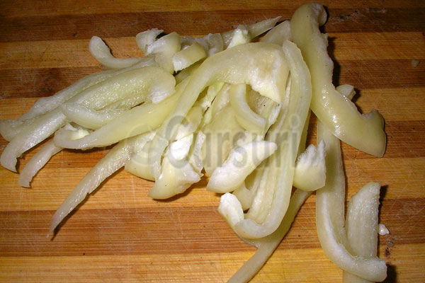 Furnici in copac